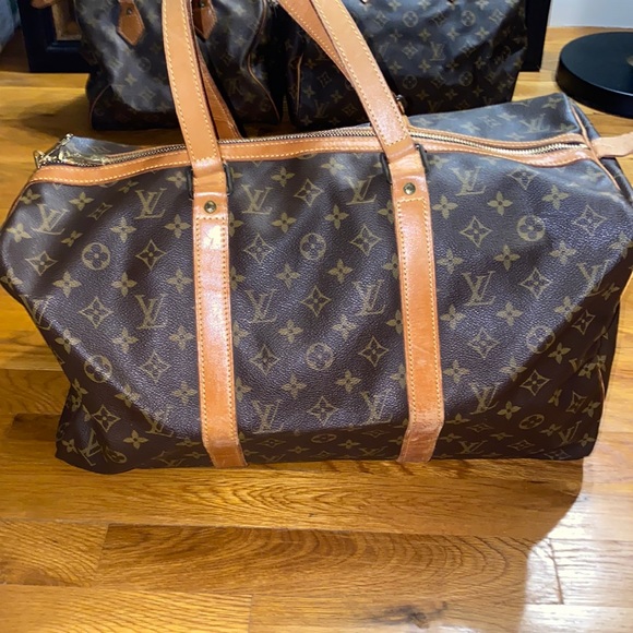 AUTHENTIC - Vintage Louis Vuitton Monogram Keepall 45 - Picture 2 of 15